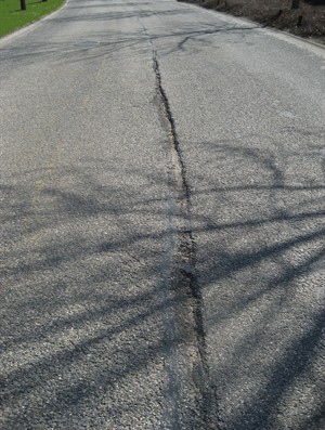 2010w13 - Groot - Schade wegdek 2