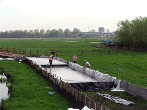 Afbeelding: Toepassing schuimbeton: aanleg  fietspad.